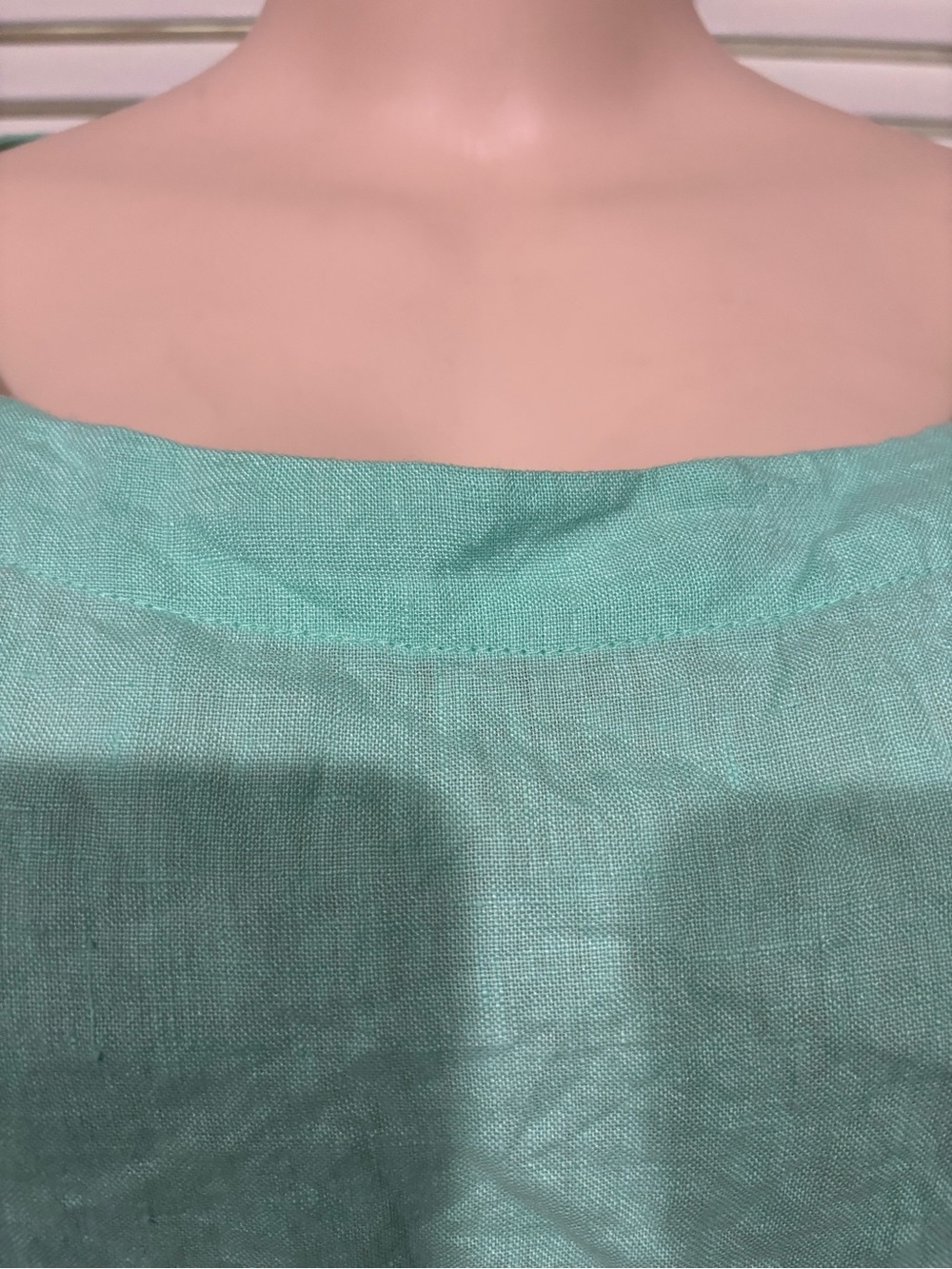 Women’s Mint Green Tie-Sleeve Linen Top - Picture 4 of 6